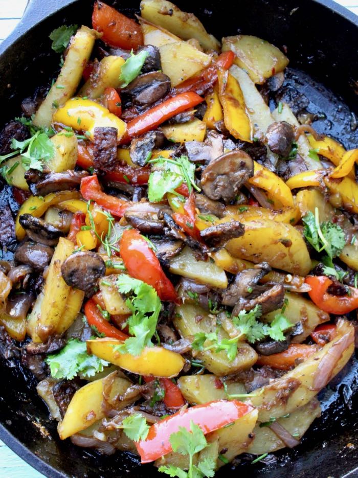Healthy Veggie Stir Fry Recipe with Ginger, Garlic, Peppers, Mushrooms and Coco Aminos.