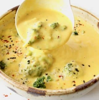 Cheesy Vegan Broccoli Potato Soup