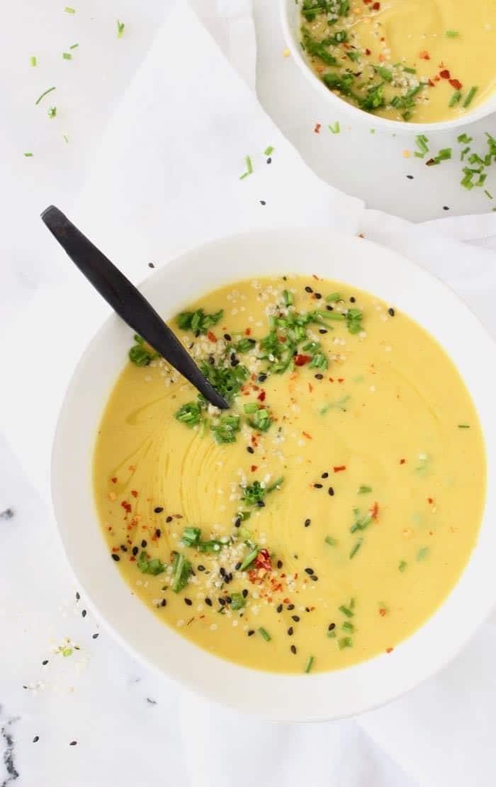 the Best Creamy Cauliflower Soup (Vegan)