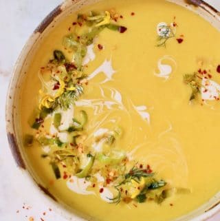 Healthy Vegan Potato Leek Soup Recipe