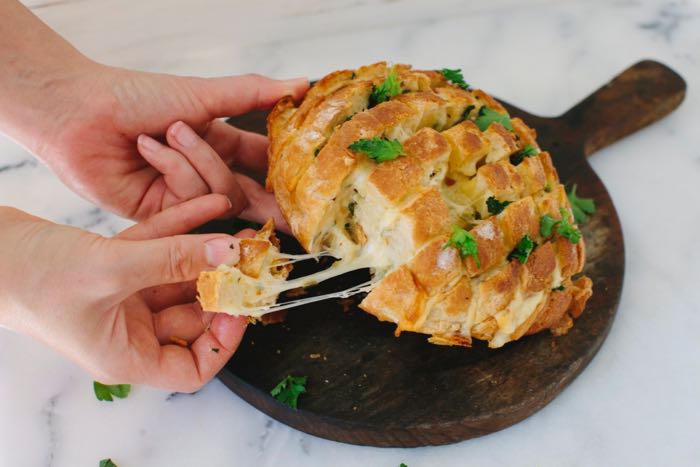 Cheesy Vegan Garlic Bread Appetizer, Soft and Gooey on the Inside and Crisp on the Outside ( Pull Apart Bread)