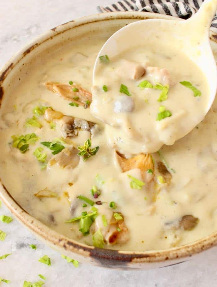 Best vegan clam chowder soup with oyster mushrooms, potatoes and cashew cream.
