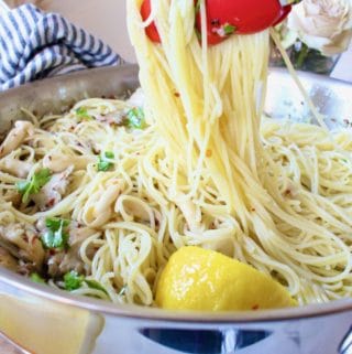 Spaghetti Aglio e Olio Recipe (Garlic and Oil Pasta)