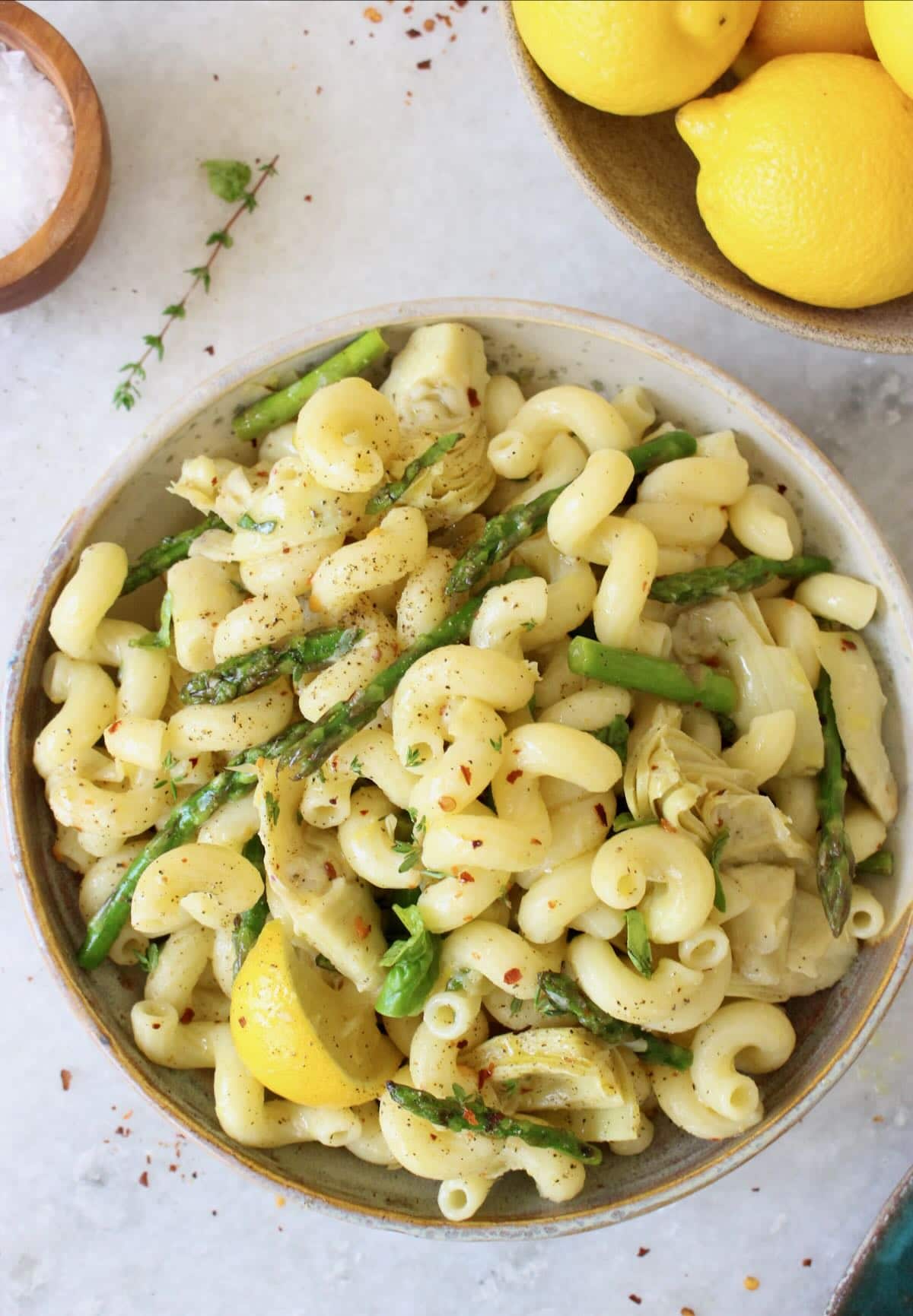 vegan pasta salad with lemon and artichoke